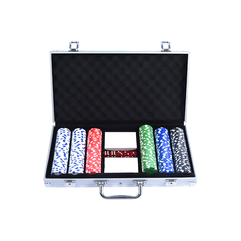 Aluminium Case Complete with Dice and CONPARATOR Magnet Premium Poker Chip Set