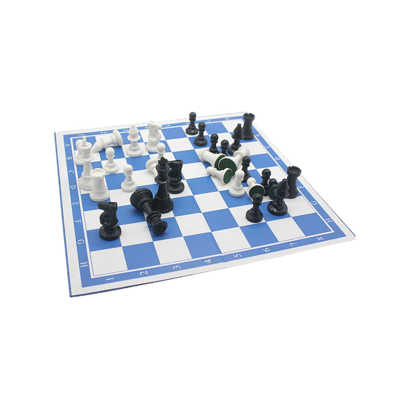 Complete with Board and fragmina Classic Latin Chess Set