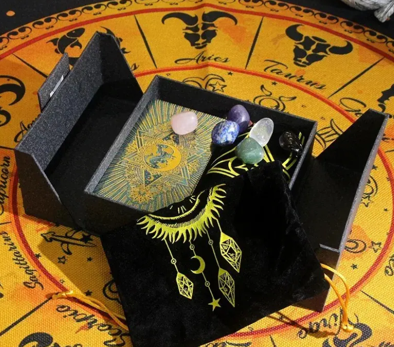 Thesaurus Mystici Tarot & Crystal Set: Estne Worth Buying?